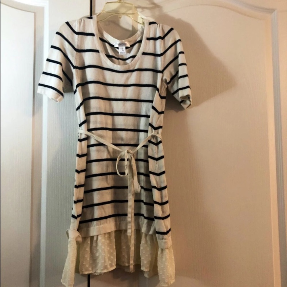 Cute maternity top